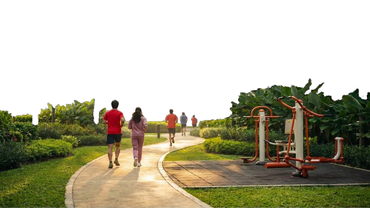 Jogging track dan outdoor gym di taman Vireya